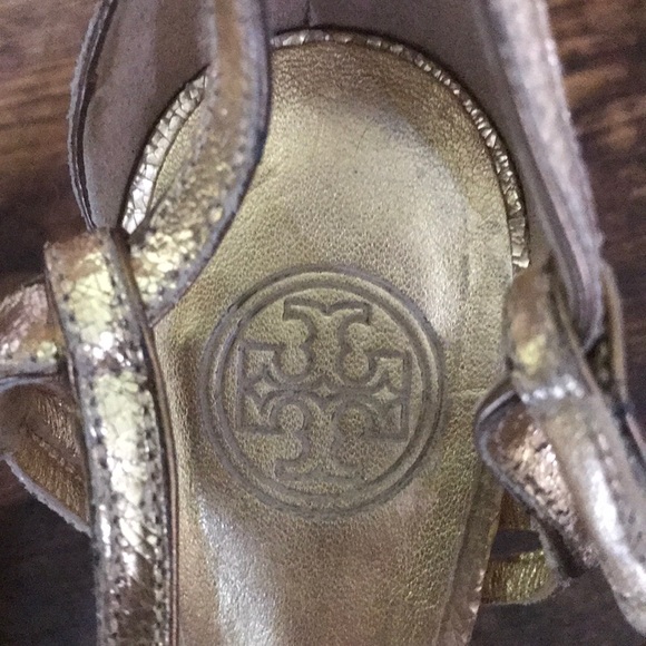 Tory Burch gold Distressed Shoes size 6 - Picture 4 of 12